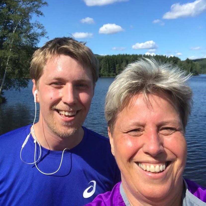 Deilig med løping i 🌞 i dag. Vi tok noen runder rundt Sognsvann. #10k #runnersofinstagram #running